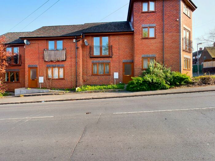 2 Bedroom Town House To Rent In Bridgewater Court, Hanley, Stoke-on-Trent, ST1