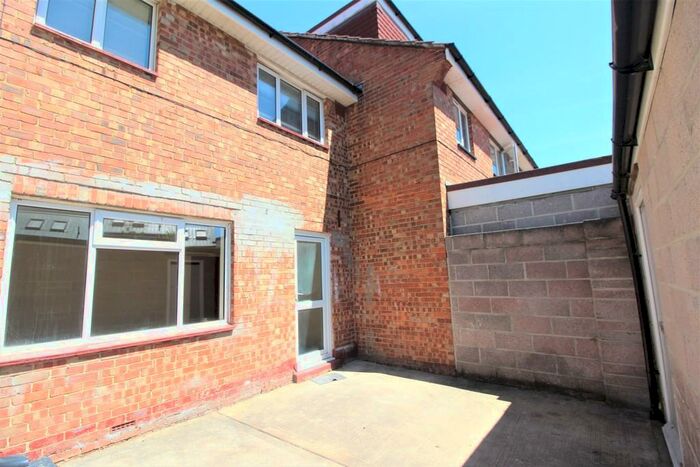 3 Bedroom Terraced House To Rent In Blackfriars Road, Southsea, PO5