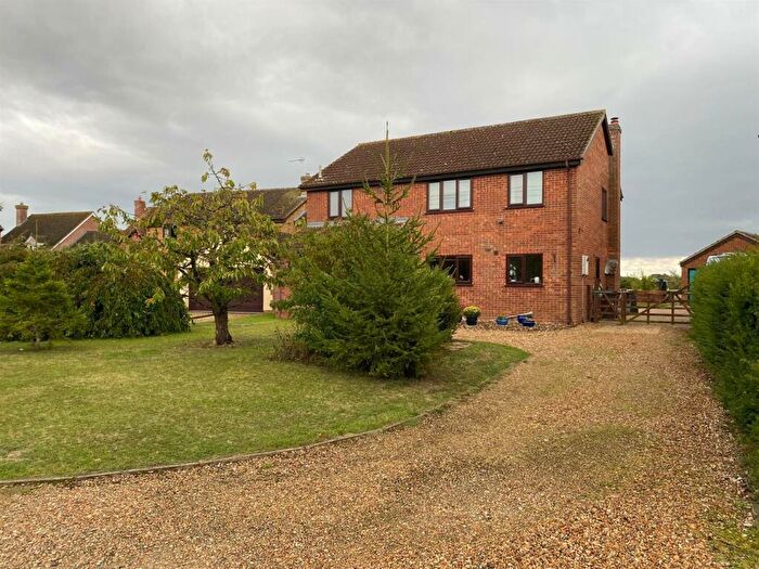 4 Bedroom Detached House For Sale In Station Road, Cotton, Stowmarket, IP14