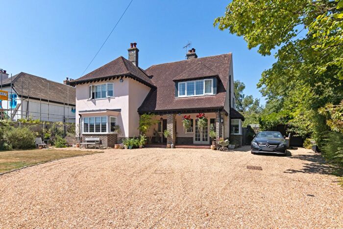 4 Bedroom Detached House For Sale In Barrack Lane, Aldwick, Bognor Regis, West Sussex, PO21