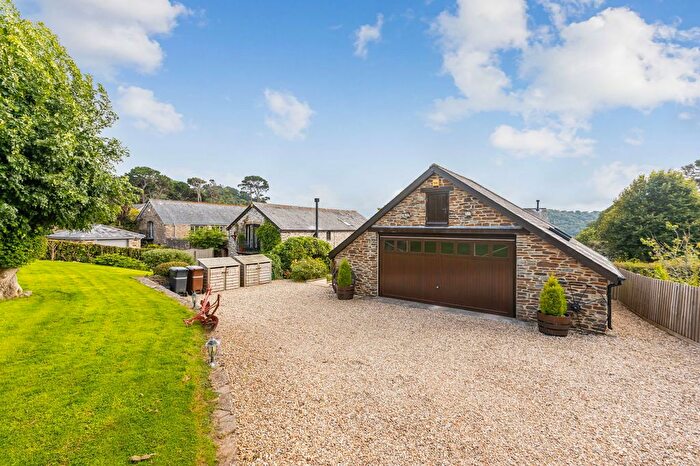 4 Bedroom Barn Conversion For Sale In Maypool, Brixham, TQ5