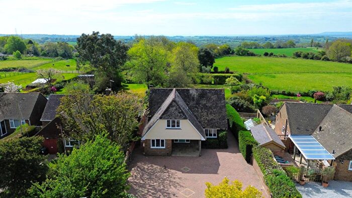 5 Bedroom Detached House For Sale In Standard Hill, Ninfield, Battle, TN33