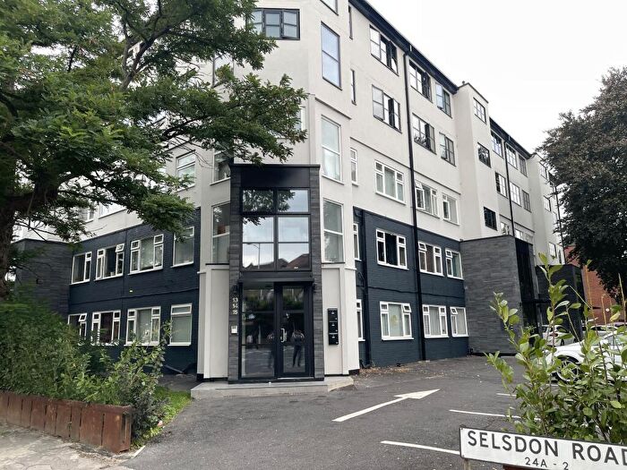 2 Bedroom Flat For Sale In Blake Hall Road, London, E11