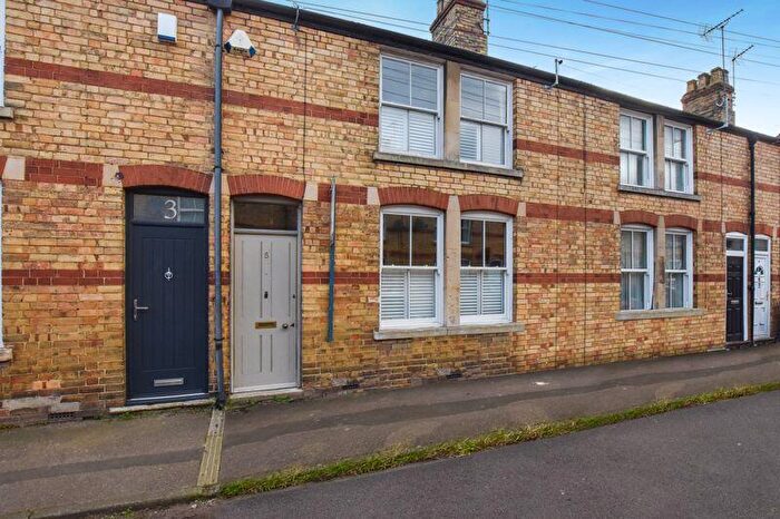 2 Bedroom Terraced House For Sale In Torkington Street, Stamford, PE9