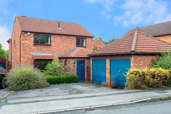 4 Bedroom Detached House To Rent In Glebe Field Drive, Wetherby, LS22