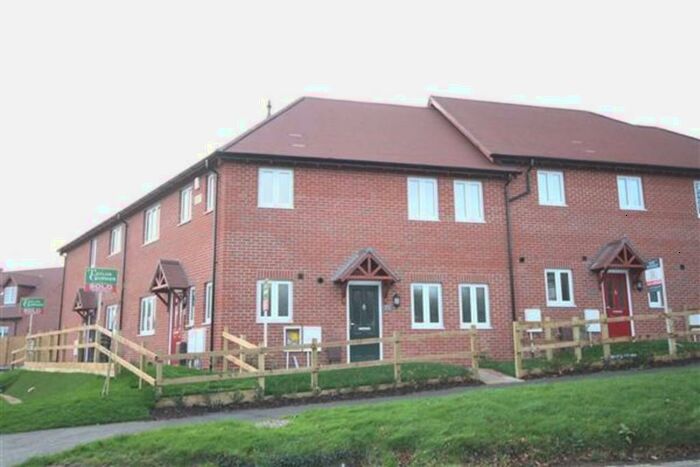 2 Bedroom Flat To Rent In Tappenden House, Fareham, PO17