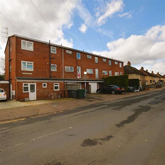 1 Bedroom Flat For Sale In Springfield Close, Croxley Green, Rickmansworth, WD3