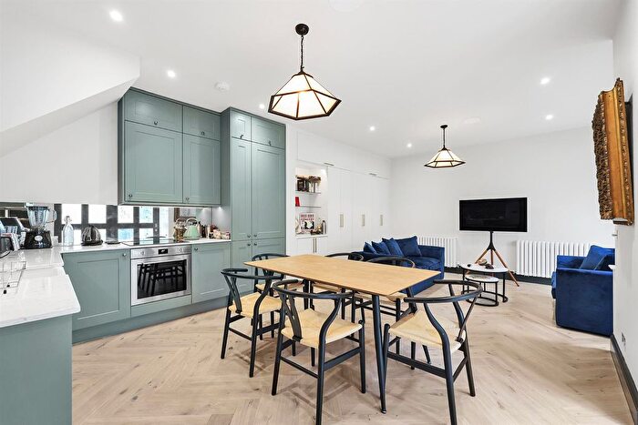 3 Bedroom Terraced House To Rent In Alba Place, London, W11