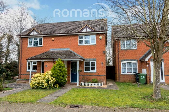 2 Bedroom Semi-Detached House To Rent In St. Thomas Close, RG21