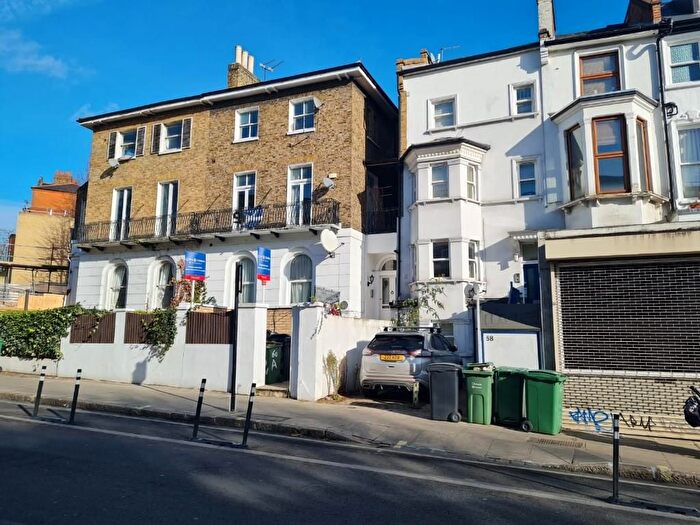 3 Bedroom Flat To Rent In Haverstock Hill, London, NW3