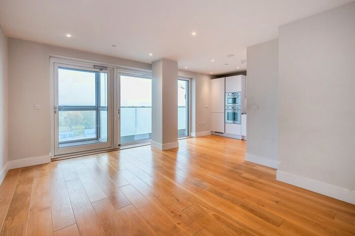 1 Bedroom Flat To Rent In Acton Walk, London, N20