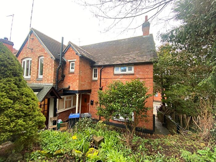 2 Bedroom Maisonette To Rent In High Street, Henley In Arden, B95