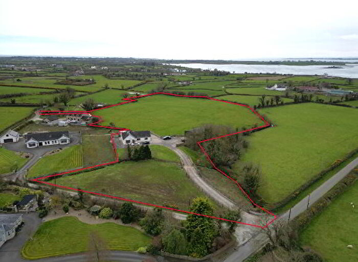 4 Bedroom Detached Bungalow And Lands For Sale In Millbay Road, Kilkeel, BT34