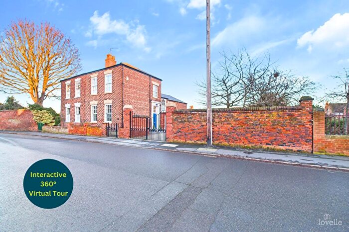 4 Bedroom Semi Detached House For Sale In Queen Street, Barton-upon-Humber, North Lincolnshire, DN18