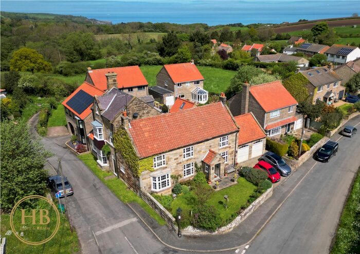 6 Bedroom Detached House For Sale In Newholm, Whitby, YO21