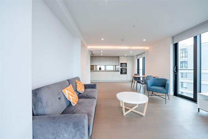 2 Bedroom Flat To Rent In Albert Embankment, London, SE1