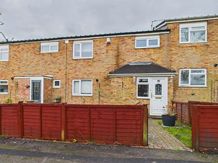 3 Bedroom Terraced House For Sale In Mozart Close, Basingstoke, RG22