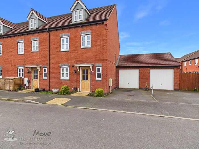 4 Bedroom Town House For Sale In Perle Road, Burton-On-Trent, Staffordshire, DE14