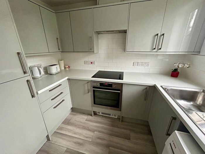 2 Bedroom Apartment To Rent In Arosa Court, Withington, M20