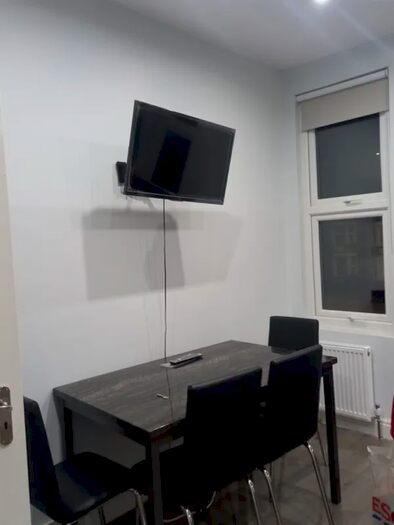 1 Bedroom Flat To Rent In Haydons Road, Wimbledon, London, SW19