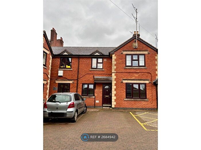 2 Bedroom Flat To Rent In Edgehill Court, Worcester, WR5