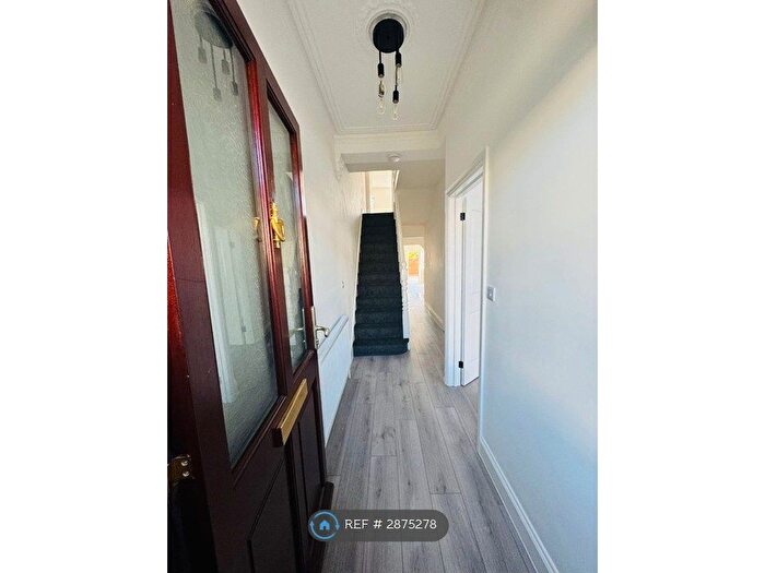 3 Bedroom Terraced House To Rent In Courtland Avenue, Ilford, IG1