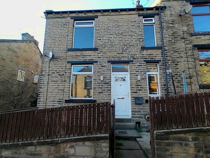 2 Bedroom Terraced House To Rent In Mary Street, Thornton, BD13