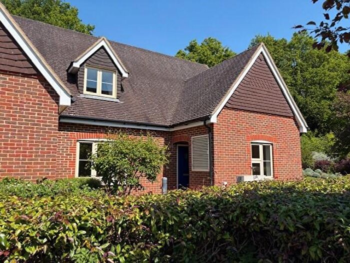 3 Bedroom Retirement Property For Sale In Durrants Drive, Durrants Village, Faygate, West Sussex, RH12
