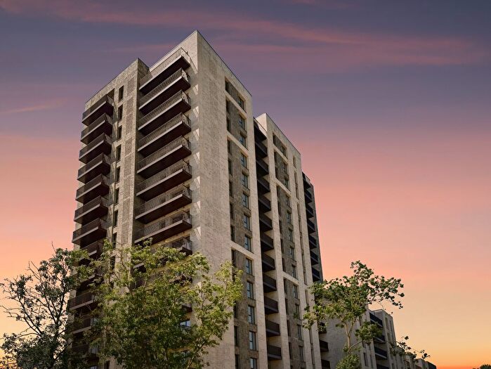 2 Bedroom Flat To Rent In Burnt Mill, Harlow, CM20