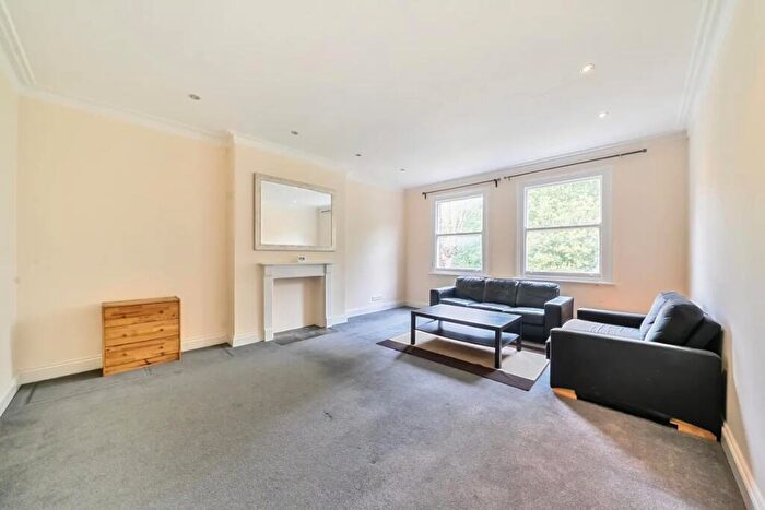 2 Bedroom Flat To Rent In Finchley Road, Hampstead, NW3