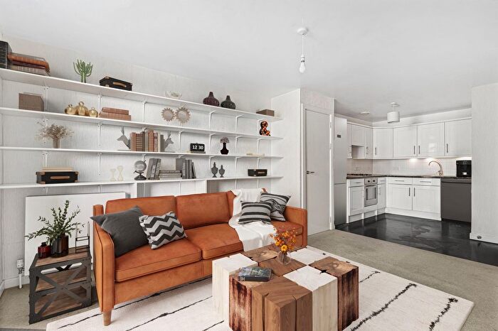 1 Bedroom Flat For Sale In Bloomfield Road, Woolwich, SE18