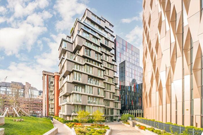 2 Bedroom Flat To Rent In Minories, The Haydon, EC3N