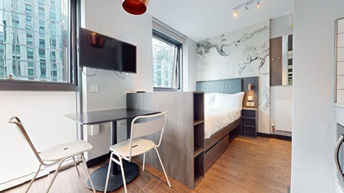 Studio To Rent In Crossharbour Plaza, London, E14