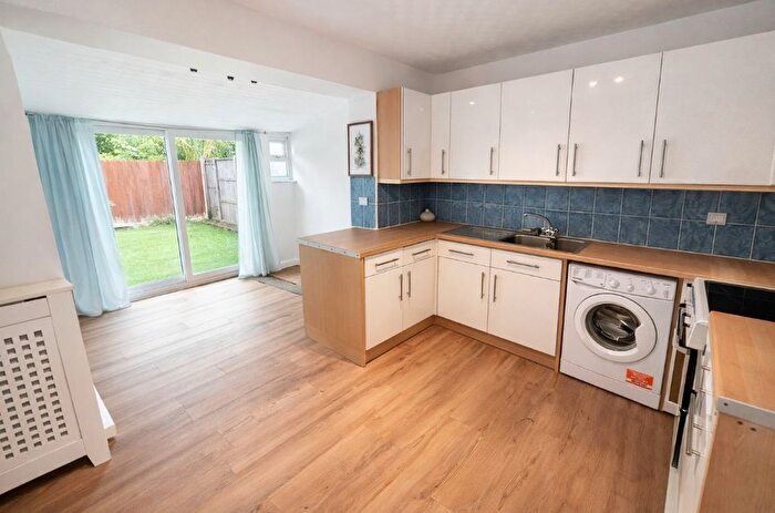 2 Bedroom Terraced House To Rent In Northfield Road, Staines-Upon-Thames, TW18