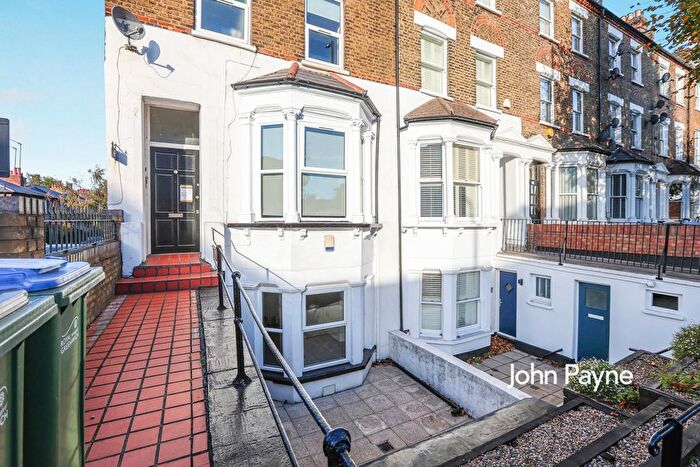 2 Bedroom Flat To Rent In Blackheath Road, London, SE10