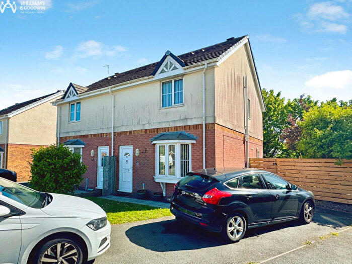 3 Bedroom Semi-Detached House For Sale In Garth Y Felin, Valley, Anglesey, LL65