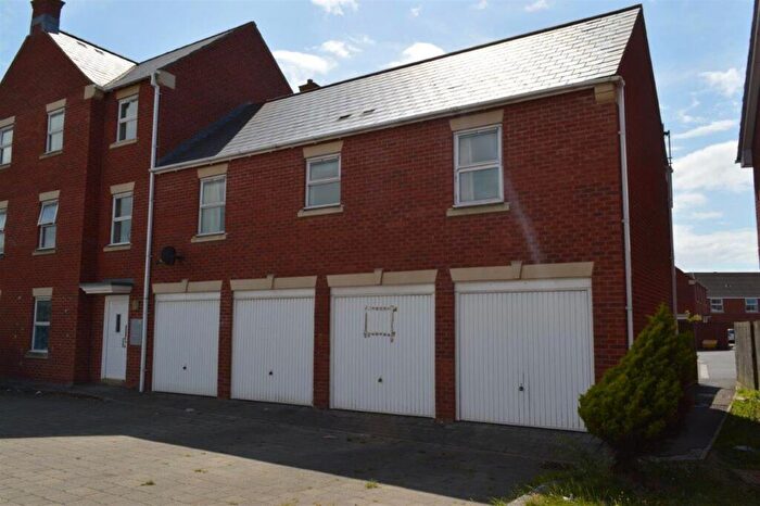 2 Bedroom Coach House To Rent In Stroud Way, Worle, Weston-Super-Mare, BS24