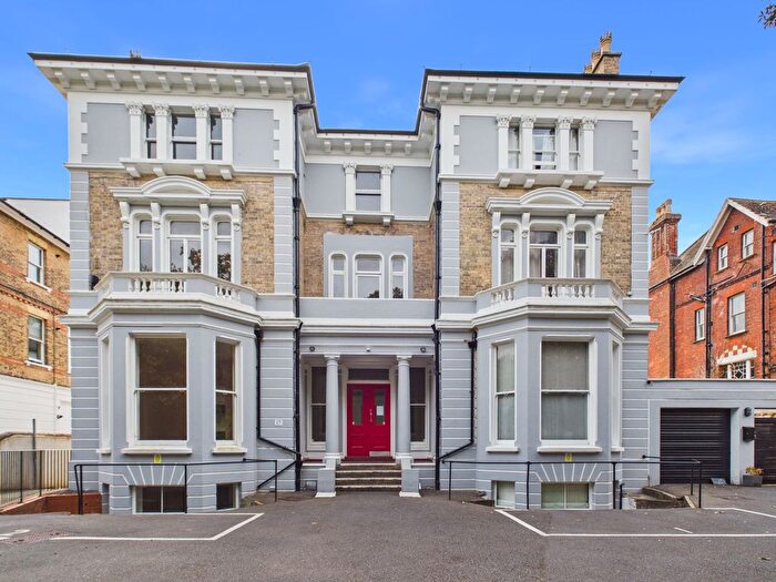 1 Bedroom Flat For Sale In Upper Maze Hill, St. Leonards-On-Sea, TN38