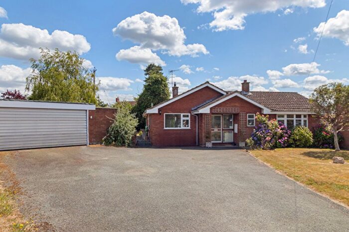 3 Bedroom Bungalow For Sale In Orchard Close, Upton-Upon-Severn, Worcestershire, WR8