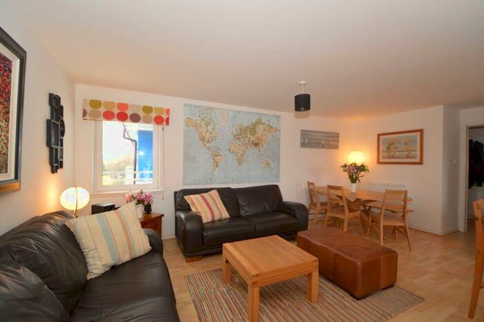 2 Bedroom Flat To Rent In Netherton Gardens, Anniesland, Glasgow, Lanarkshire, G13