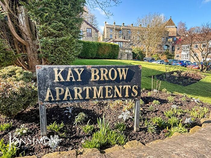 2 Bedroom Apartment For Sale In Kay Brow, Ramsbottom, Bury, BL0