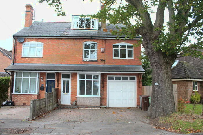 4 Bedroom Semi-Detached House To Rent In Jacobean Lane, Knowle, B93
