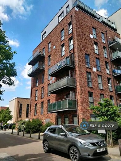 2 Bedroom Flat To Rent In Canterbury House, Dagenham, RM8