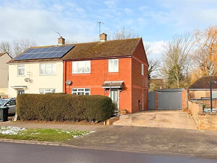 3 Bedroom Semi Detached House For Sale In Willow Brook Road, Corby, NN17