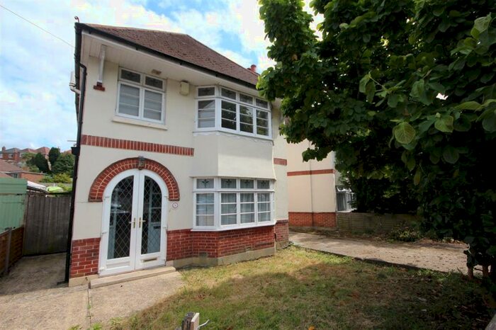 3 Bedroom Detached House To Rent In Dale Valley Road, Southampton, SO16