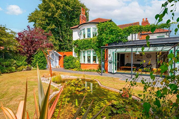 5 Bedroom Detached House For Sale In Acton Road, Pakefield, NR33