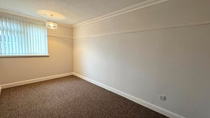 2 Bedroom Apartment To Rent In Heathmere Drive, Birmingham, B37