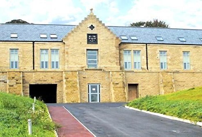 2 Bedroom Flat To Rent In Upper Carr Lane, Calverley, LS28