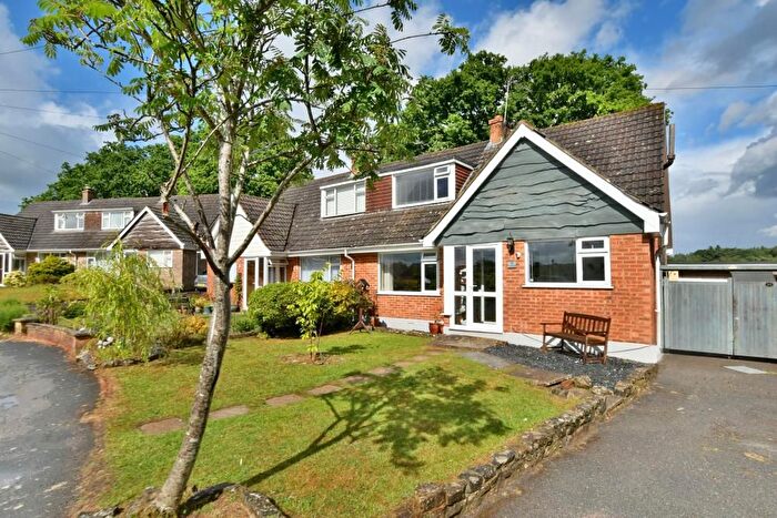 3 Bedroom Detached House For Sale In Four Wells Road, Colehill, BH21