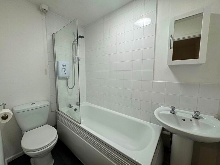 2 Bedroom End Of Terrace House To Rent In Somerville, Werrington, Peterborough, PE4